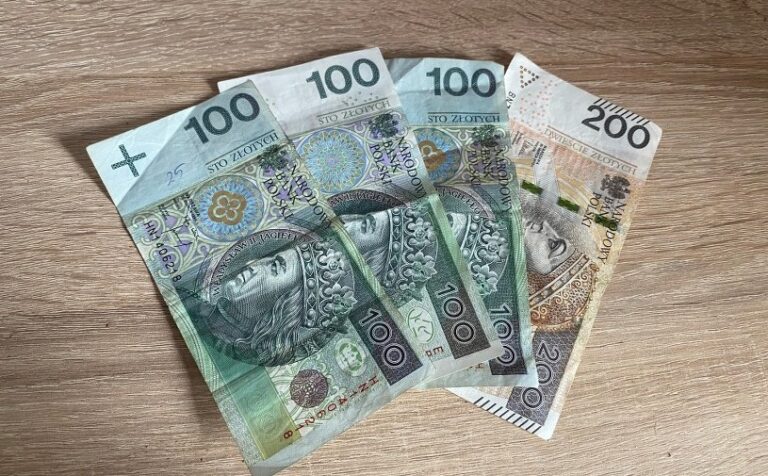 Jak uzyskać pieniądze z 500+ w Rybniku?