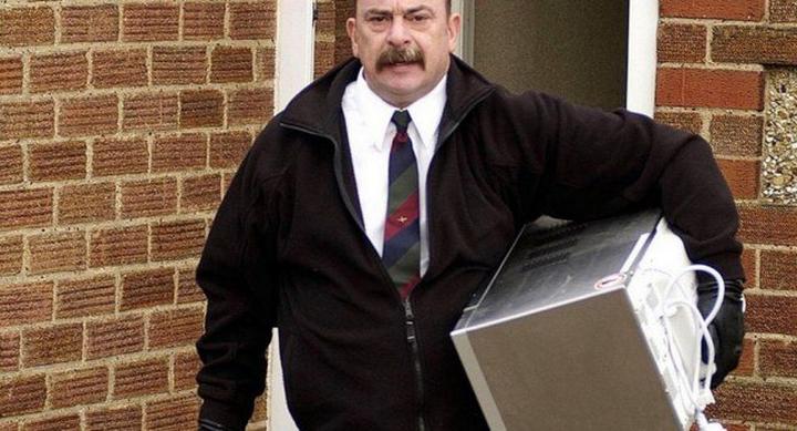 Czego można się nauczyć od komornika? Jak wybrać idealny telewizor do swojego domu