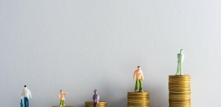 Ile wyniosą zarobki 3000 brutto po odliczeniach? Sprawdź, ile dostaniesz na rękę!