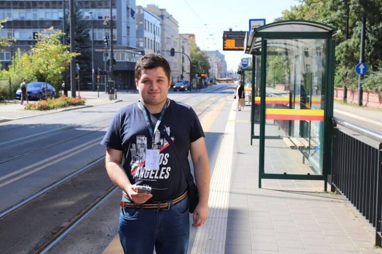 Jakie wynagrodzenie otrzymuje kontroler biletów MPK w Łodzi? Przyjrzyjmy się szczegółom!