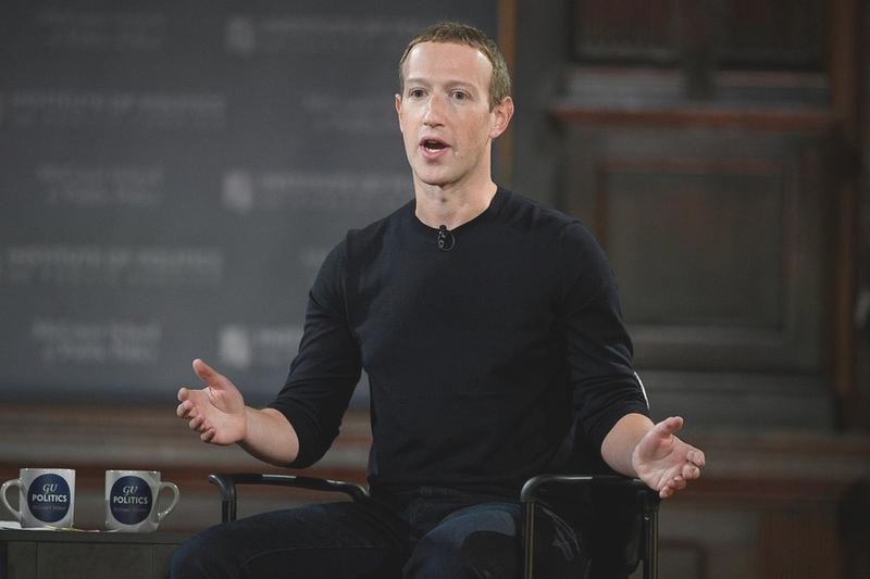 Ile naprawdę zarabia właściciel Facebooka? Odkrywamy tajemnice jego majątku